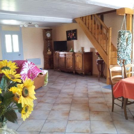 La Croix De Bois Bed & Breakfast Jayat Exterior photo