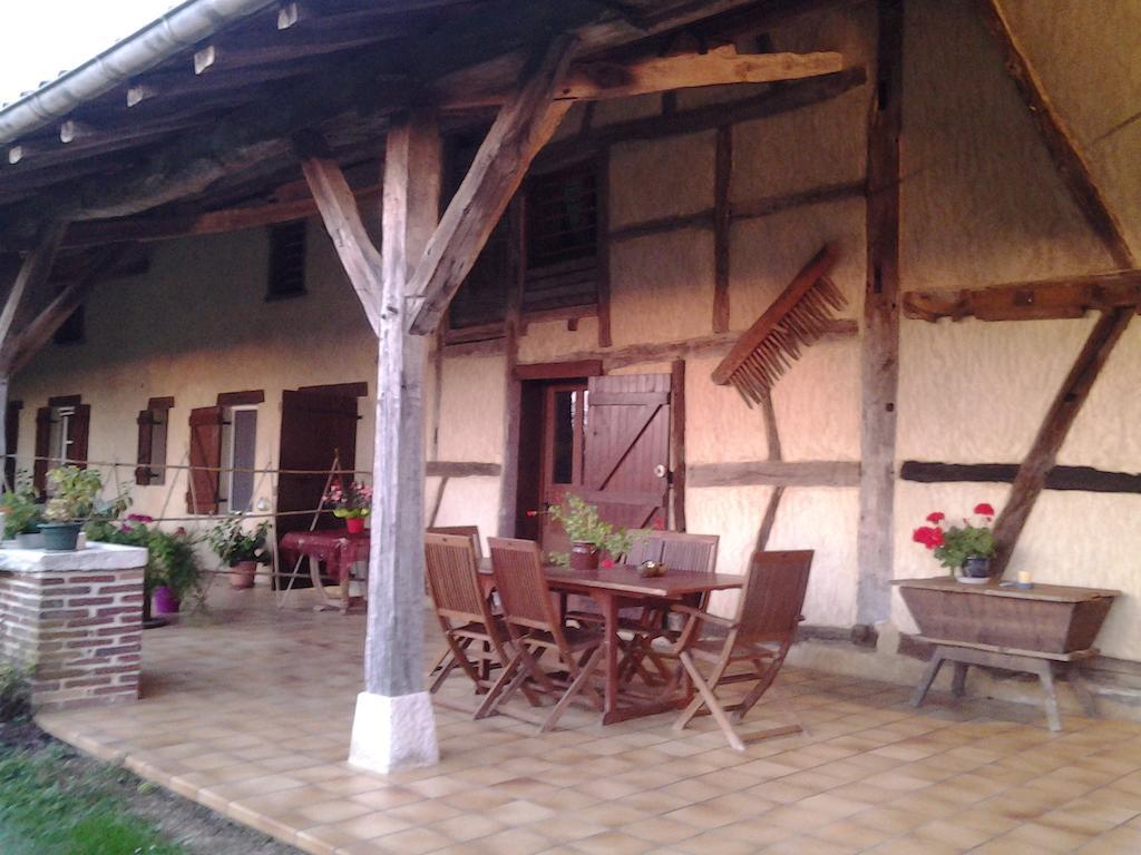 La Croix De Bois Bed & Breakfast Jayat Exterior photo